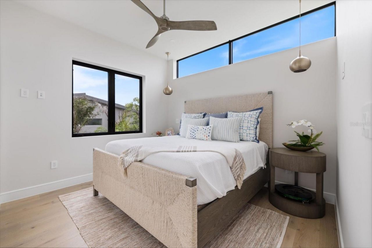 590 De Narvaez Drive, Longboat Key, FL 34228 Photo