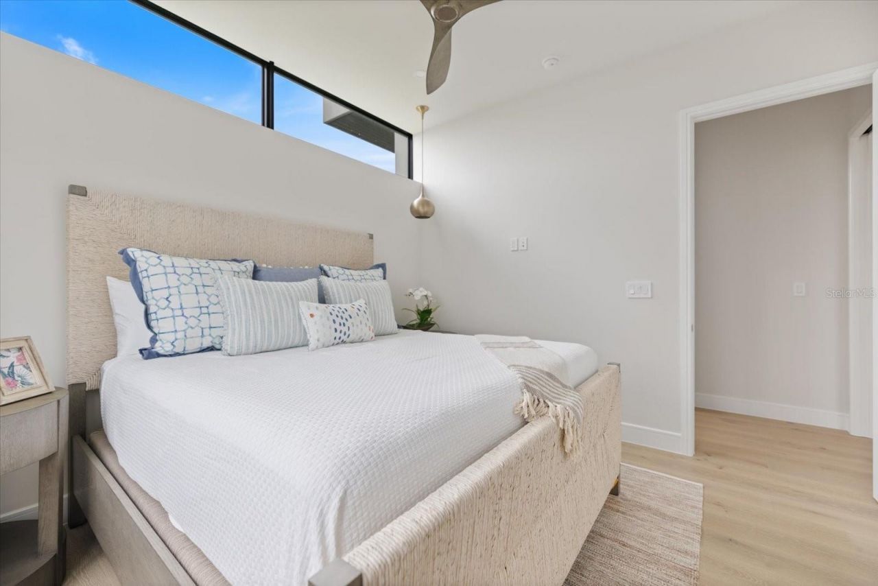 590 De Narvaez Drive, Longboat Key, FL 34228 Photo