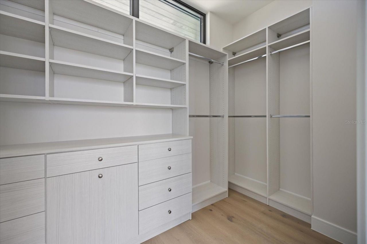 590 De Narvaez Drive, Longboat Key, FL 34228 Photo