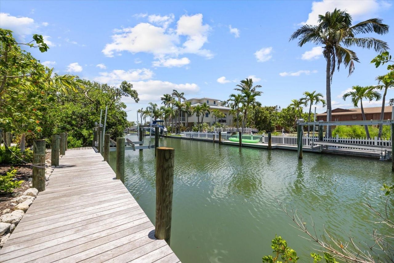 590 De Narvaez Drive, Longboat Key, FL 34228 Photo