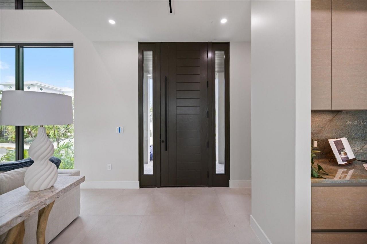 590 De Narvaez Drive, Longboat Key, FL 34228 Photo