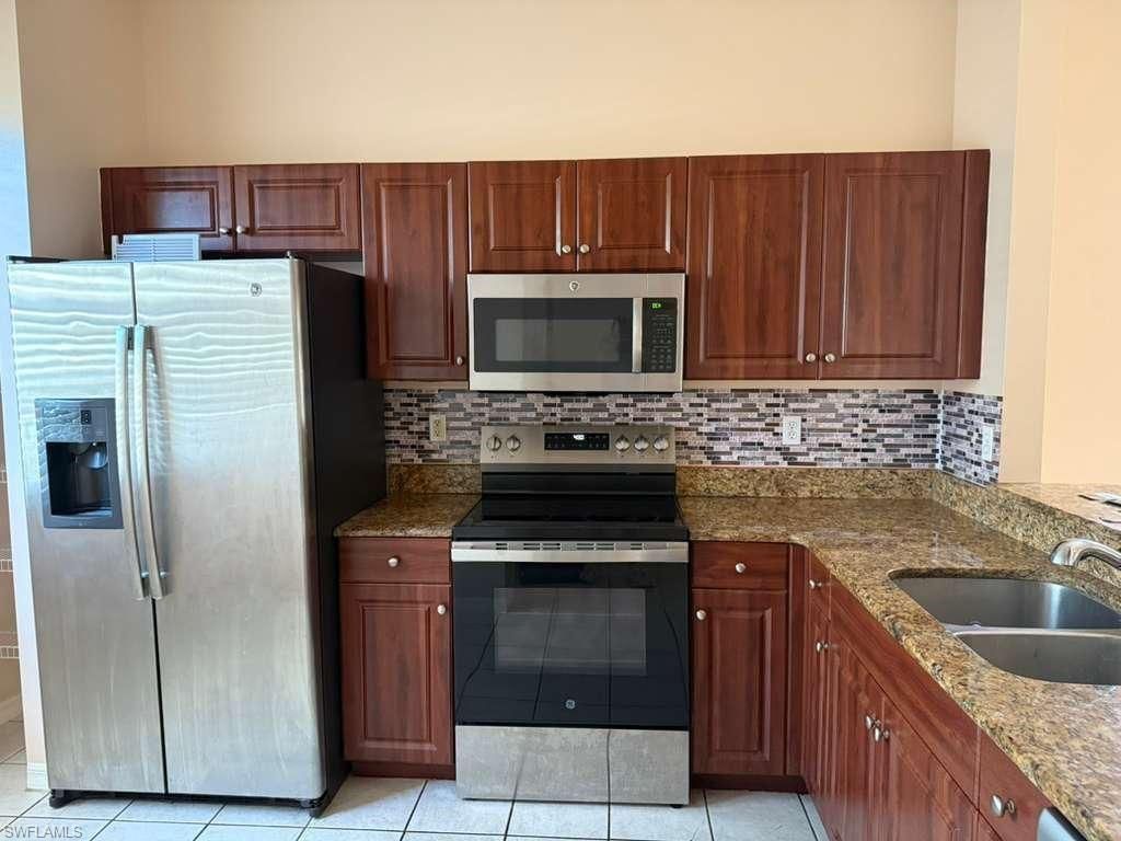 3616 Pine Oak Cir, Unit 101, Fort Myers, FL 33916 Photo