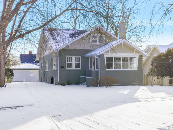 312 E Lincoln Avenue, Wheaton, IL 60187