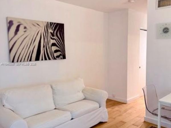 945 Meridian Ave, Unit 3, Miami Beach, FL 33139