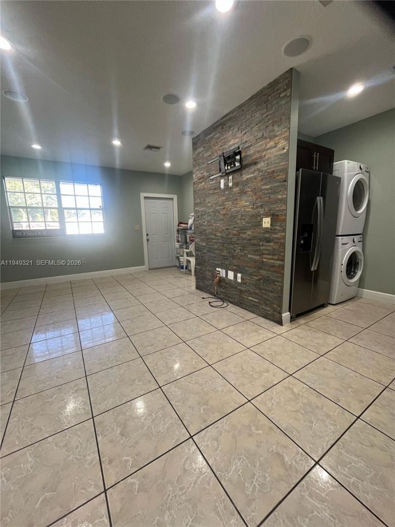 603 NW 97th St, Unit 603, Miami, FL 33150 Photo