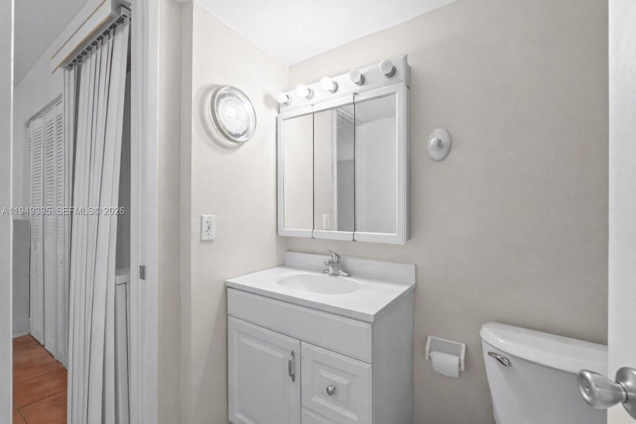 2178 W 60th St, Unit 18111, Hialeah, FL 33016 Photo