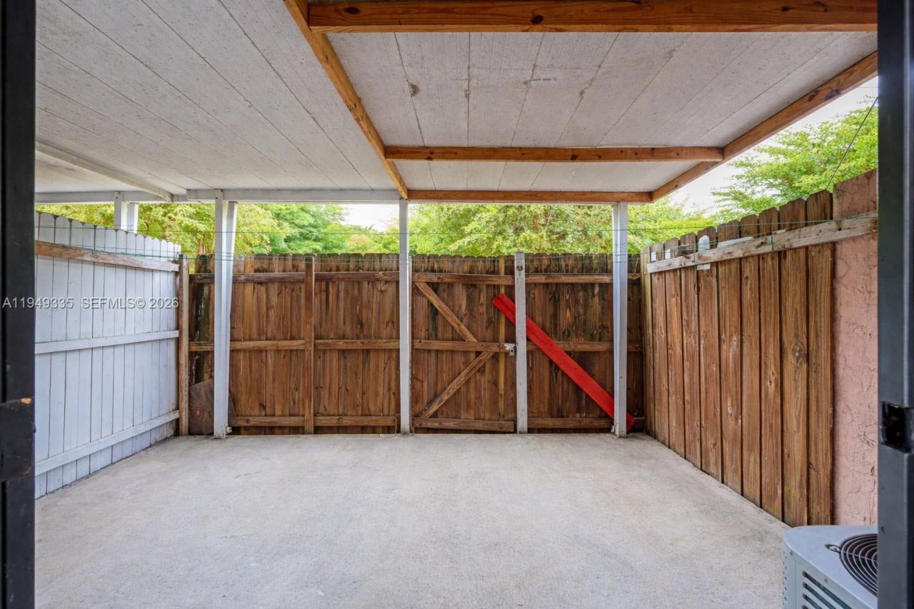 2178 W 60th St, Unit 18111, Hialeah, FL 33016 Photo