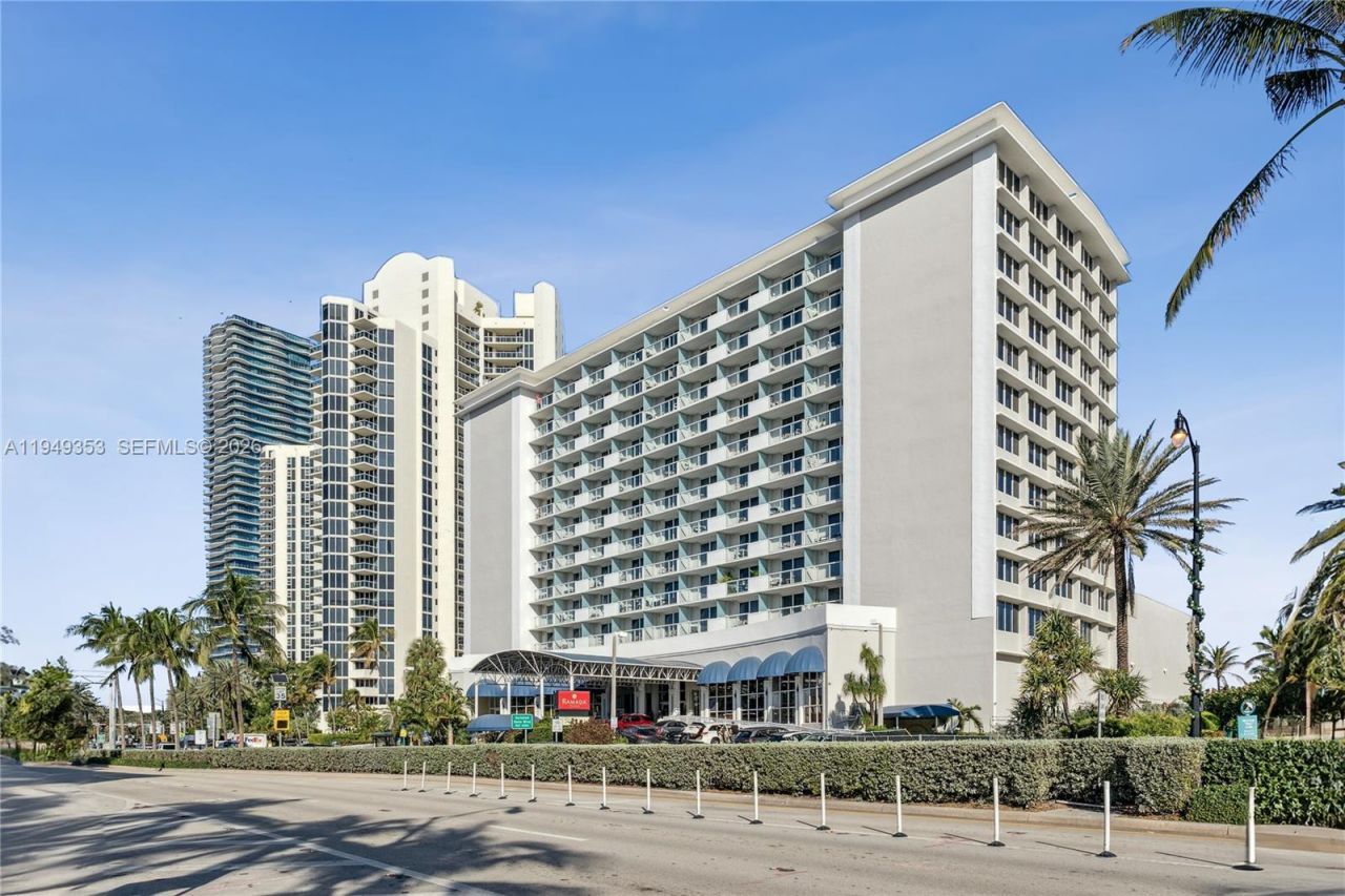 19201 Collins Ave, Unit 612, Sunny Isles Beach, FL 33160 Photo
