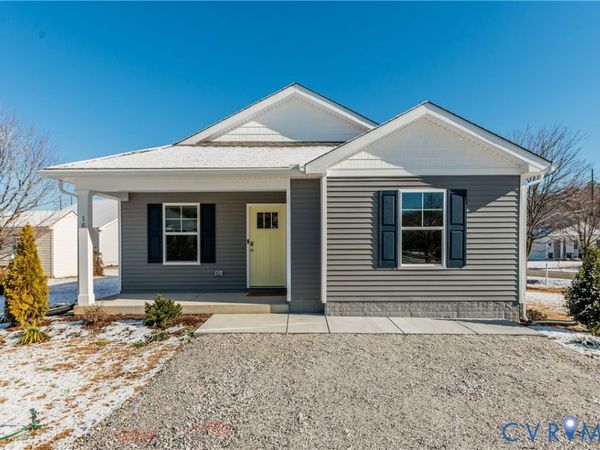 16 Our Way Drive , Kilmarnock, VA 22482