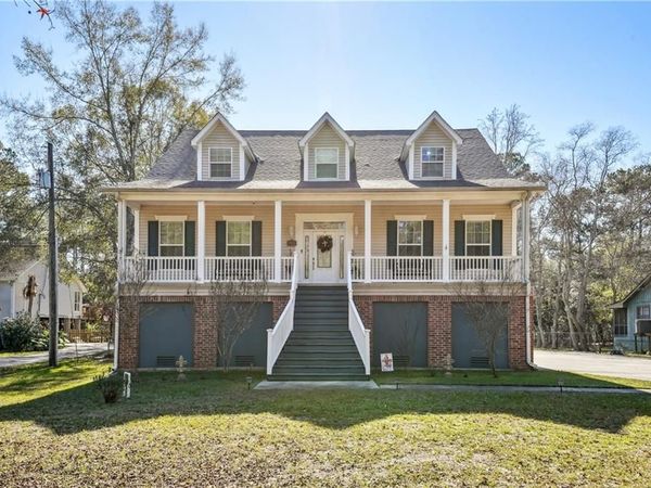 26534 LUCILLE Drive, Lacombe, LA 70445