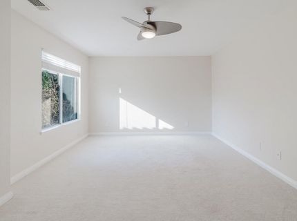 4 Marina Blue Ct, Sacramento, CA 95831 Photo