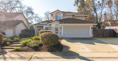 4 Marina Blue Ct, Sacramento, CA 95831 Photo