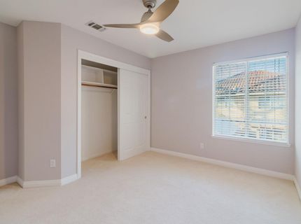 4 Marina Blue Ct, Sacramento, CA 95831 Photo