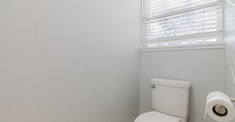 4 Marina Blue Ct, Sacramento, CA 95831 Photo