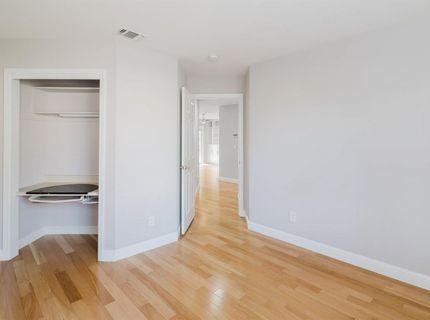 4 Marina Blue Ct, Sacramento, CA 95831 Photo