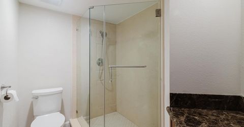 4 Marina Blue Ct, Sacramento, CA 95831 Photo