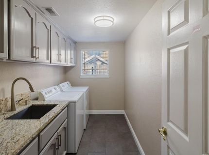 4 Marina Blue Ct, Sacramento, CA 95831 Photo