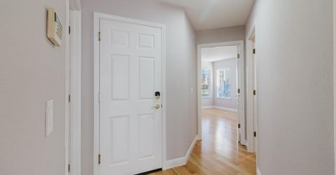 4 Marina Blue Ct, Sacramento, CA 95831 Photo