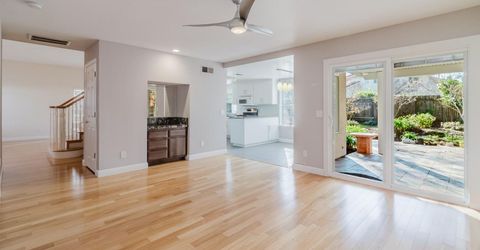 4 Marina Blue Ct, Sacramento, CA 95831 Photo