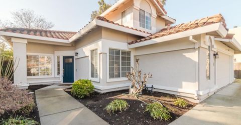 4 Marina Blue Ct, Sacramento, CA 95831 Photo