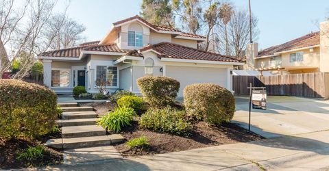 4 Marina Blue Ct, Sacramento, CA 95831 Photo