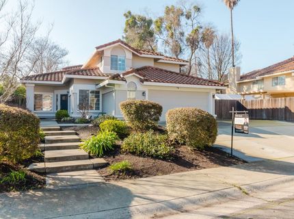 4 Marina Blue Ct, Sacramento, CA 95831 Photo