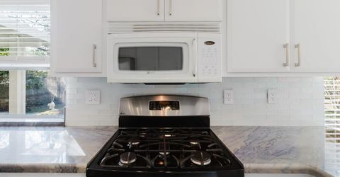 4 Marina Blue Ct, Sacramento, CA 95831 Photo