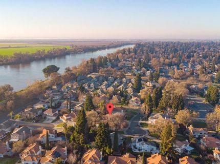 4 Marina Blue Ct, Sacramento, CA 95831 Photo