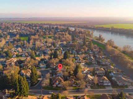 4 Marina Blue Ct, Sacramento, CA 95831 Photo