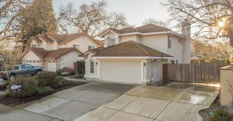 4 Marina Blue Ct, Sacramento, CA 95831 Photo