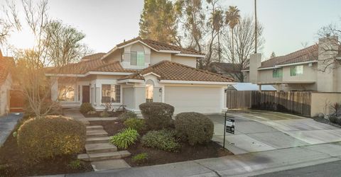 4 Marina Blue Ct, Sacramento, CA 95831 Photo
