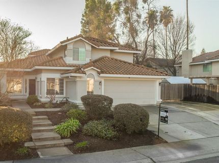 4 Marina Blue Ct, Sacramento, CA 95831 Photo