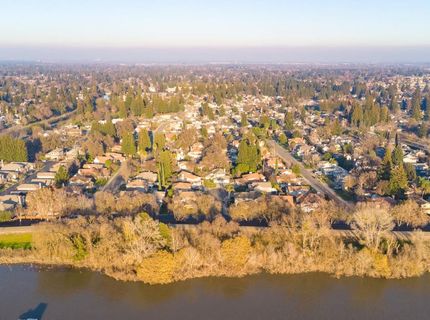 4 Marina Blue Ct, Sacramento, CA 95831 Photo