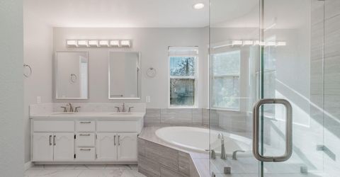 4 Marina Blue Ct, Sacramento, CA 95831 Photo