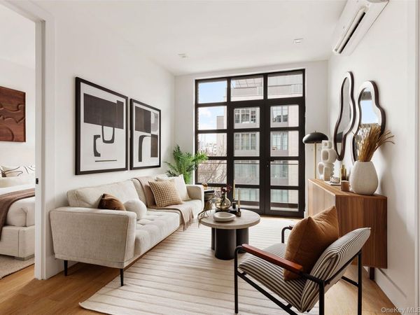 37-29 32nd Street , Unit 4A, Long Island City, NY 11101