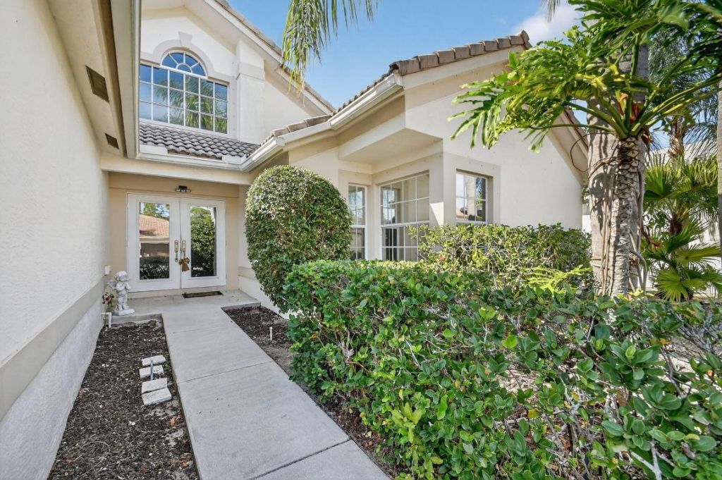 2725 Pointe Circle, Greenacres, FL 33413 Photo