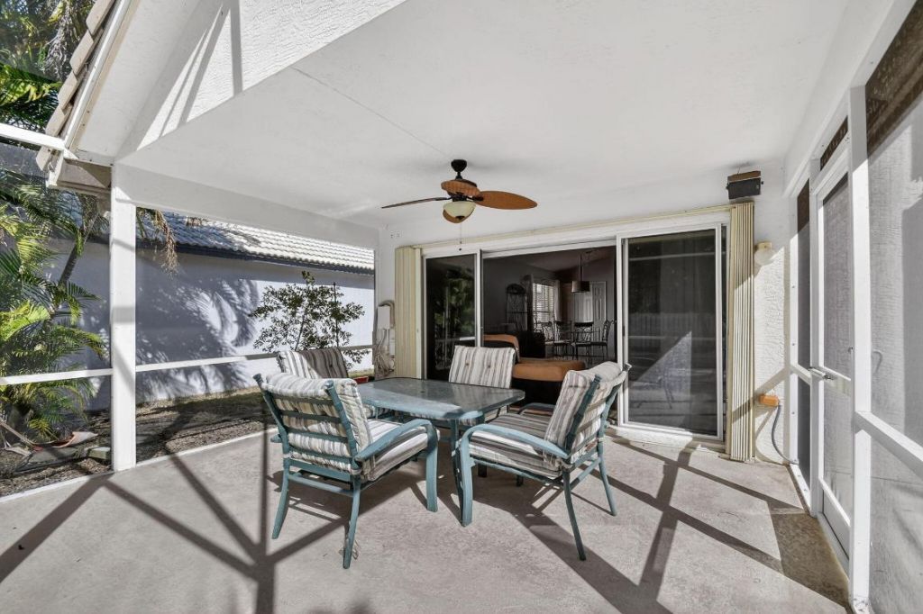 2725 Pointe Circle, Greenacres, FL 33413 Photo