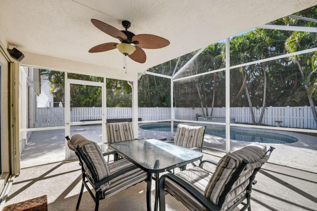2725 Pointe Circle, Greenacres, FL 33413 Photo