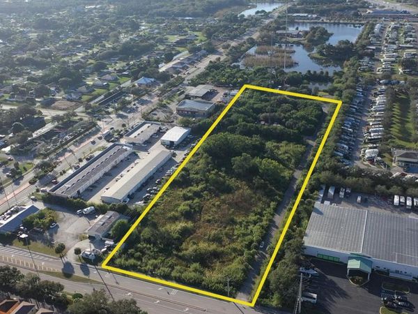 3775 SE Jennings Road, Port Saint Lucie, FL 34952