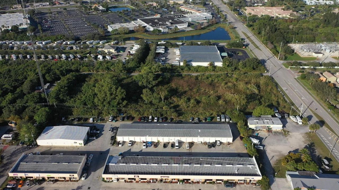 3775 SE Jennings Road, Port Saint Lucie, FL 34952 Photo