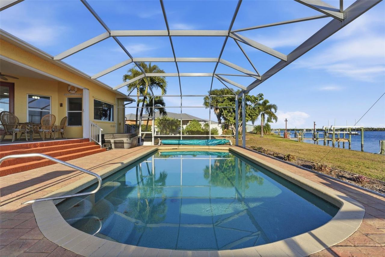 3260 Peace River Drive, Punta Gorda, FL 33983 Photo