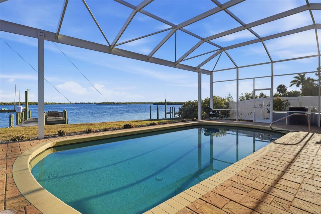 3260 Peace River Drive, Punta Gorda, FL 33983 Photo