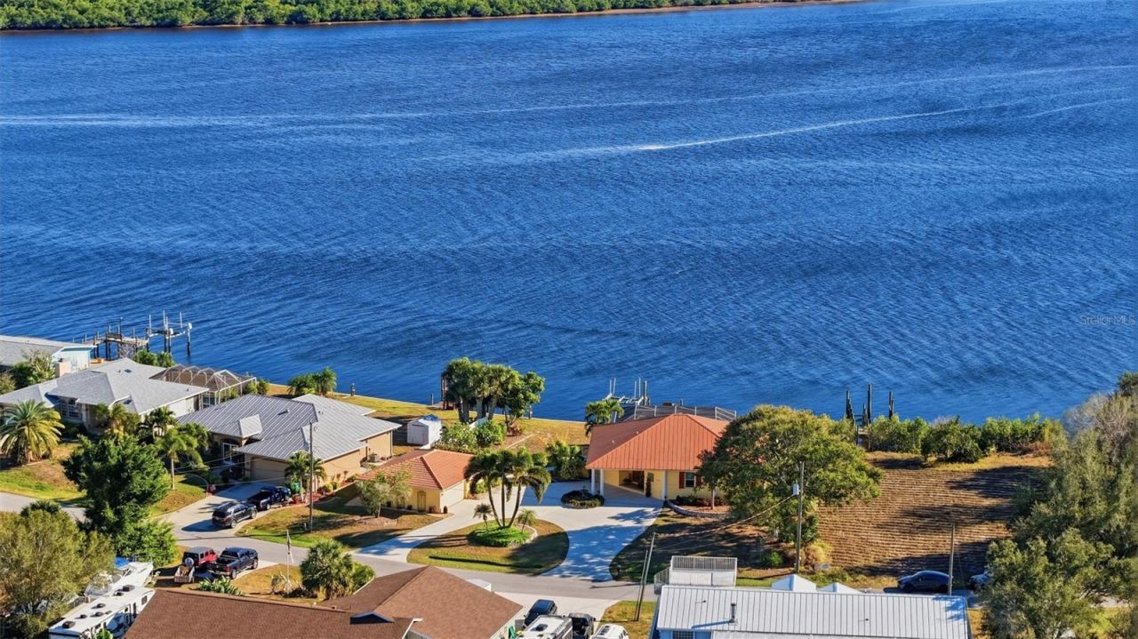 3260 Peace River Drive, Punta Gorda, FL 33983 Photo