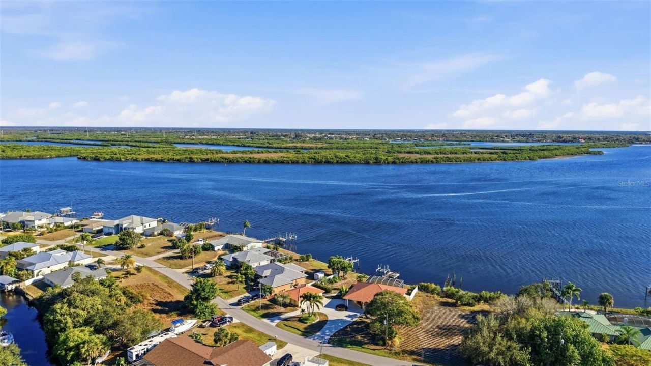 3260 Peace River Drive, Punta Gorda, FL 33983 Photo