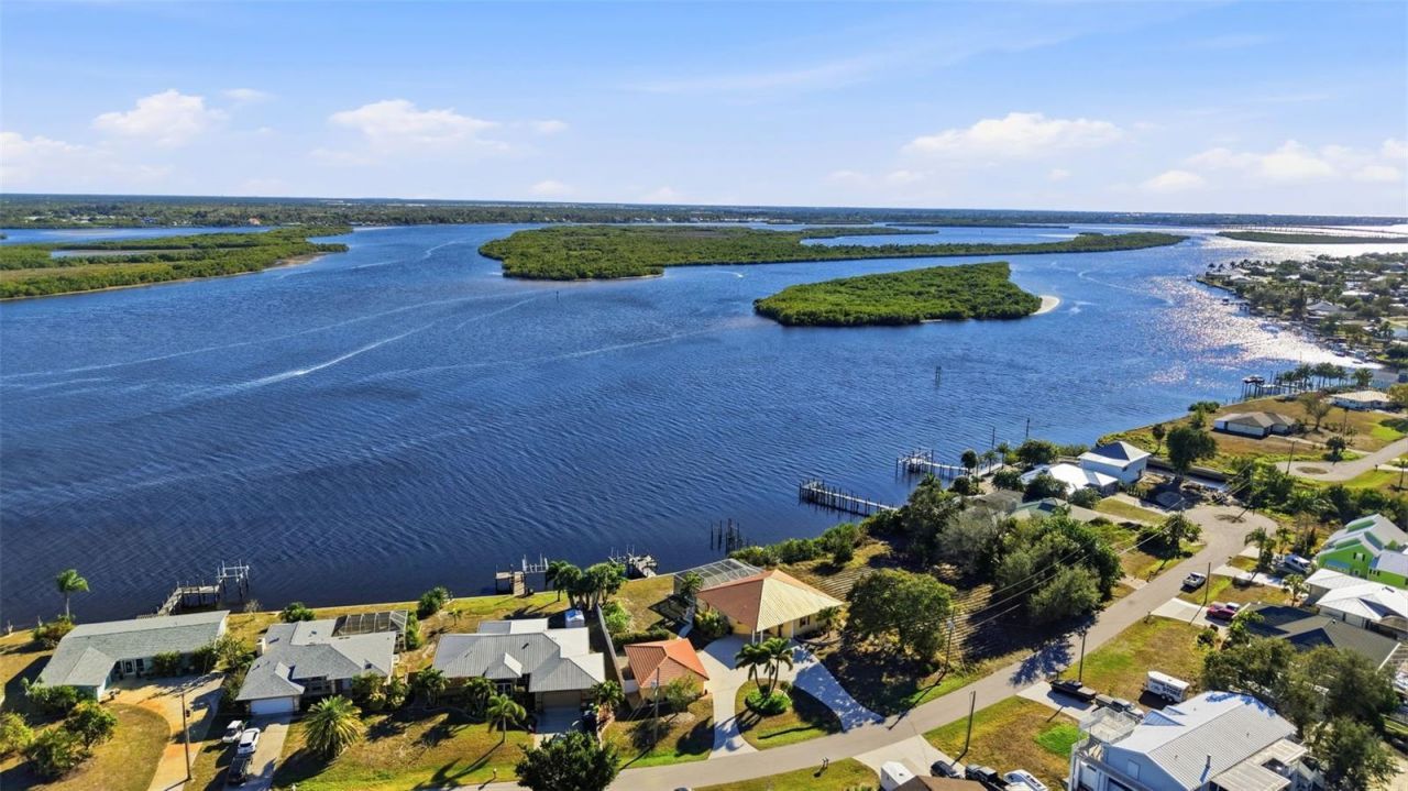 3260 Peace River Drive, Punta Gorda, FL 33983 Photo