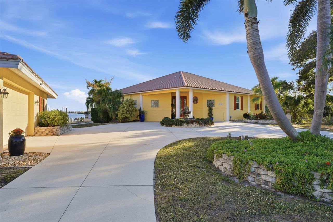 3260 Peace River Drive, Punta Gorda, FL 33983 Photo