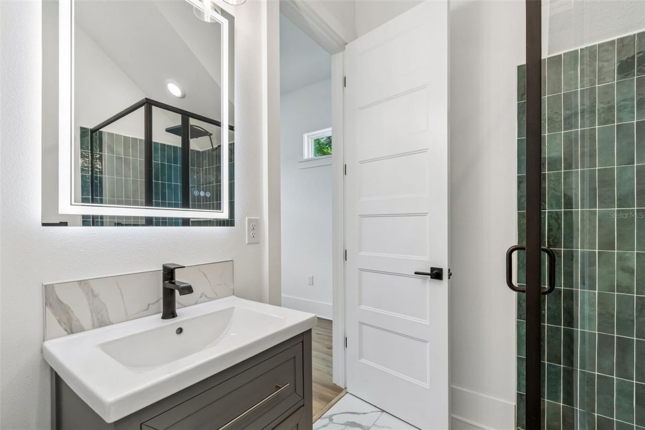 2923 W Elrod Avenue, Tampa, FL 33611 Photo
