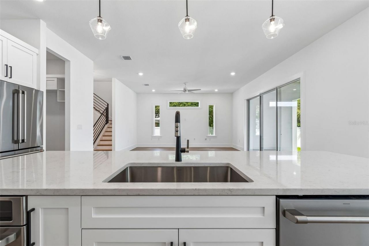 2923 W Elrod Avenue, Tampa, FL 33611 Photo