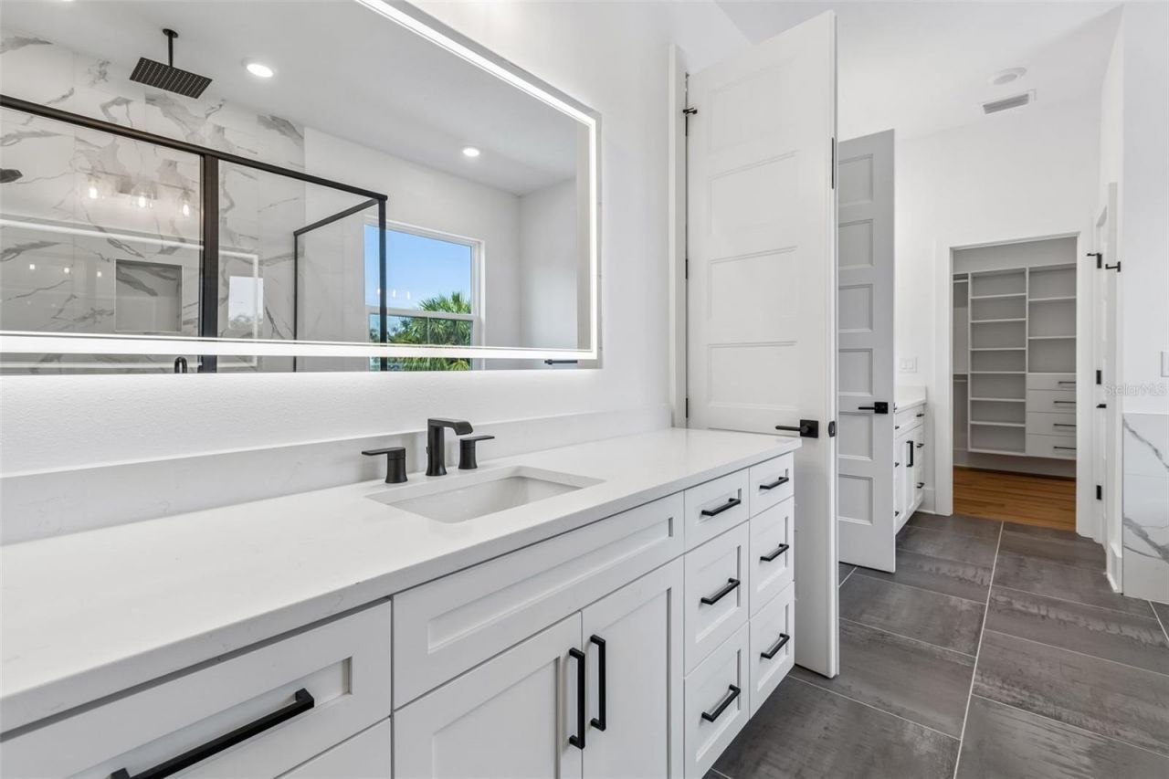 2923 W Elrod Avenue, Tampa, FL 33611 Photo