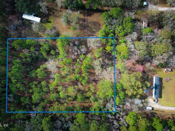 27 RATLIFF Road, Callahan, FL 32011